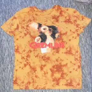 *28* EUC Gremlins sz S tee!